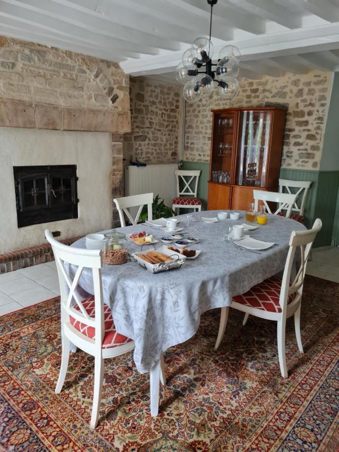 Bed and Breakfast Domaine De La Cour Vautier Mandeville-en-Bessin Exterior foto